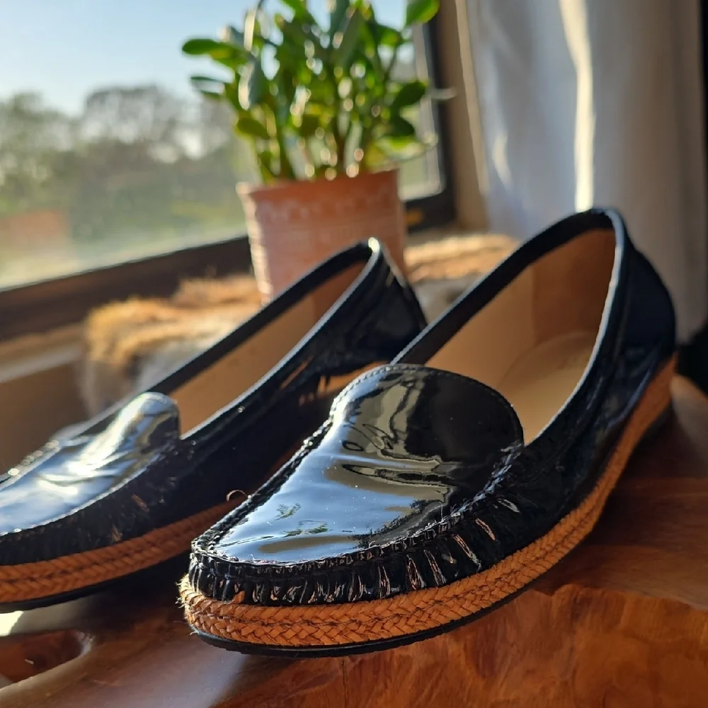 Stuart Weitzman Patent Leather Espadrilles Flats Vtg Classic Loafer Design 9.5 N